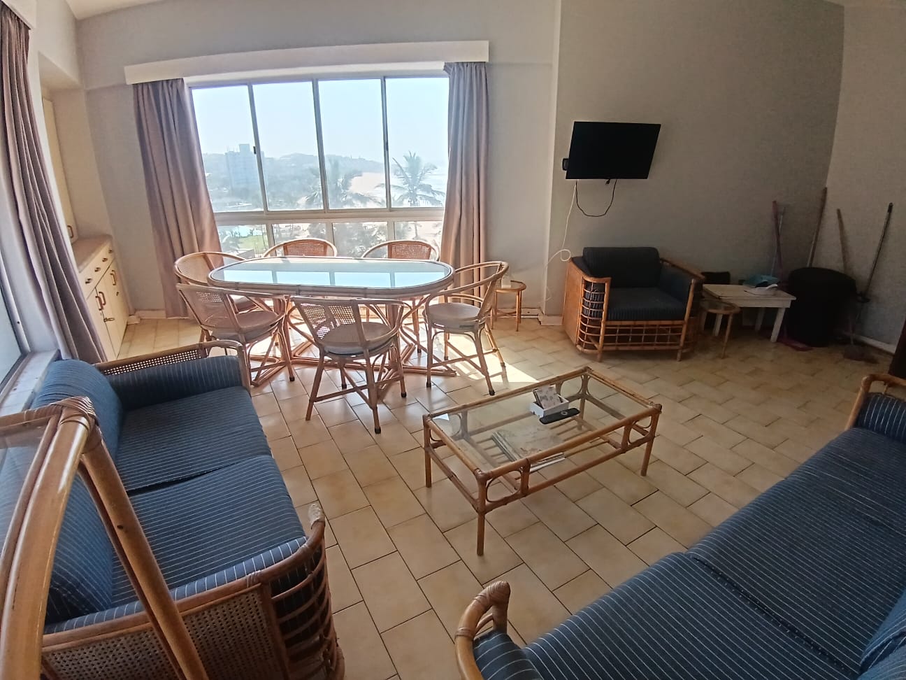 2 Bedroom, 2 Bathroom, open plan, Margate sea view for Sale