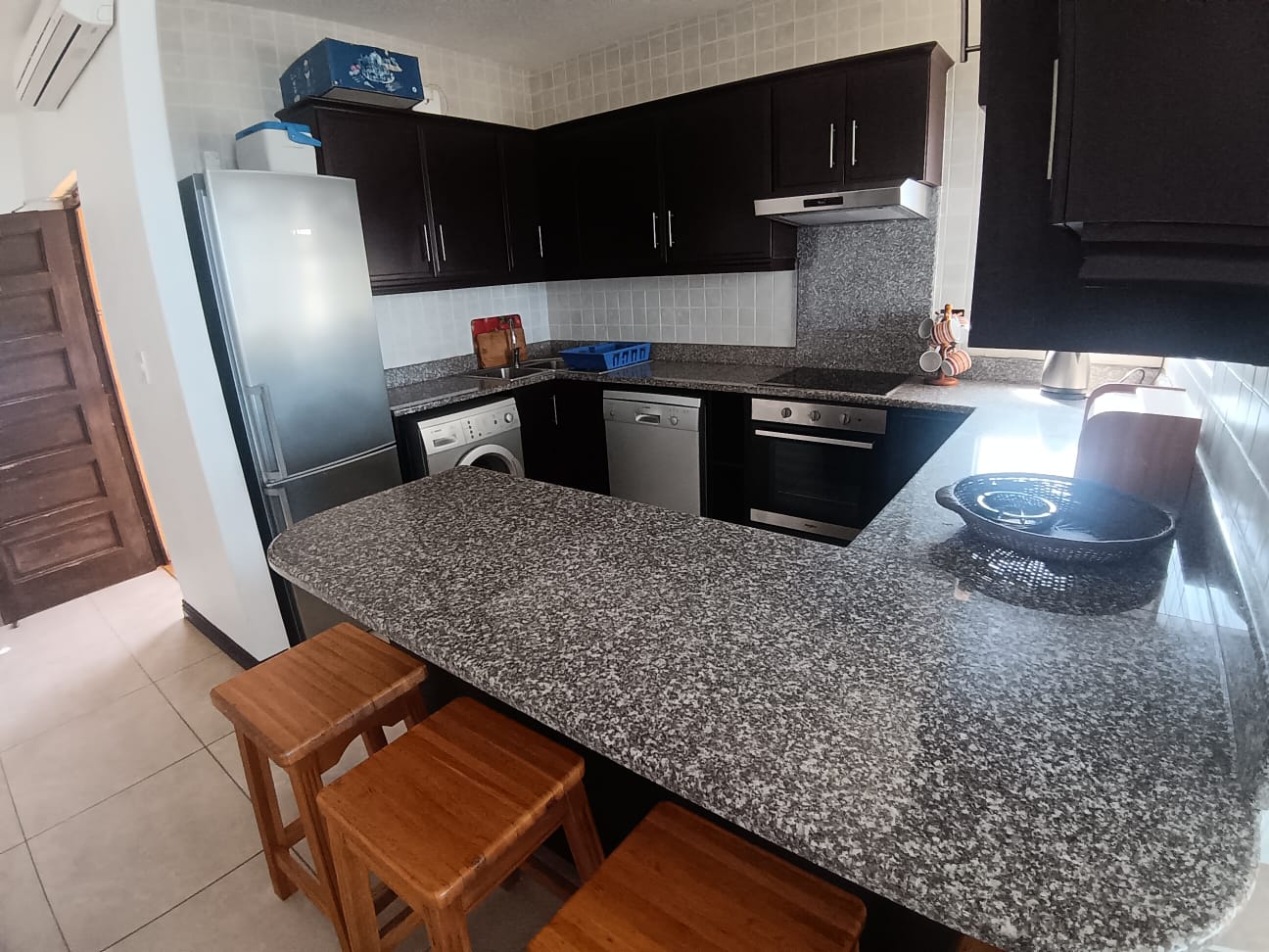 f83834ff-2e3f-4599-accf-fb2e92077138 3 Bedroom, 2 Bathroom, open plan, Margate sea view for Sale