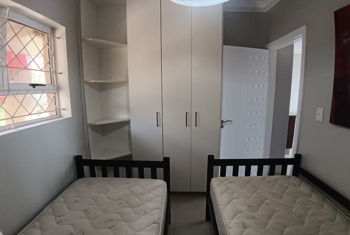 2 Bedroom, 1 Bathroom, open plan, Margate Sea view for Sale