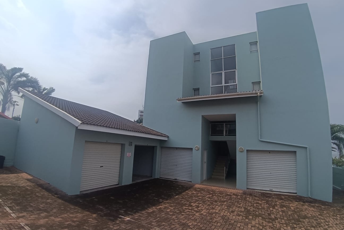 3 Bedroom, 2 Bathroom, Open Plan, Margate Sea view for Sale