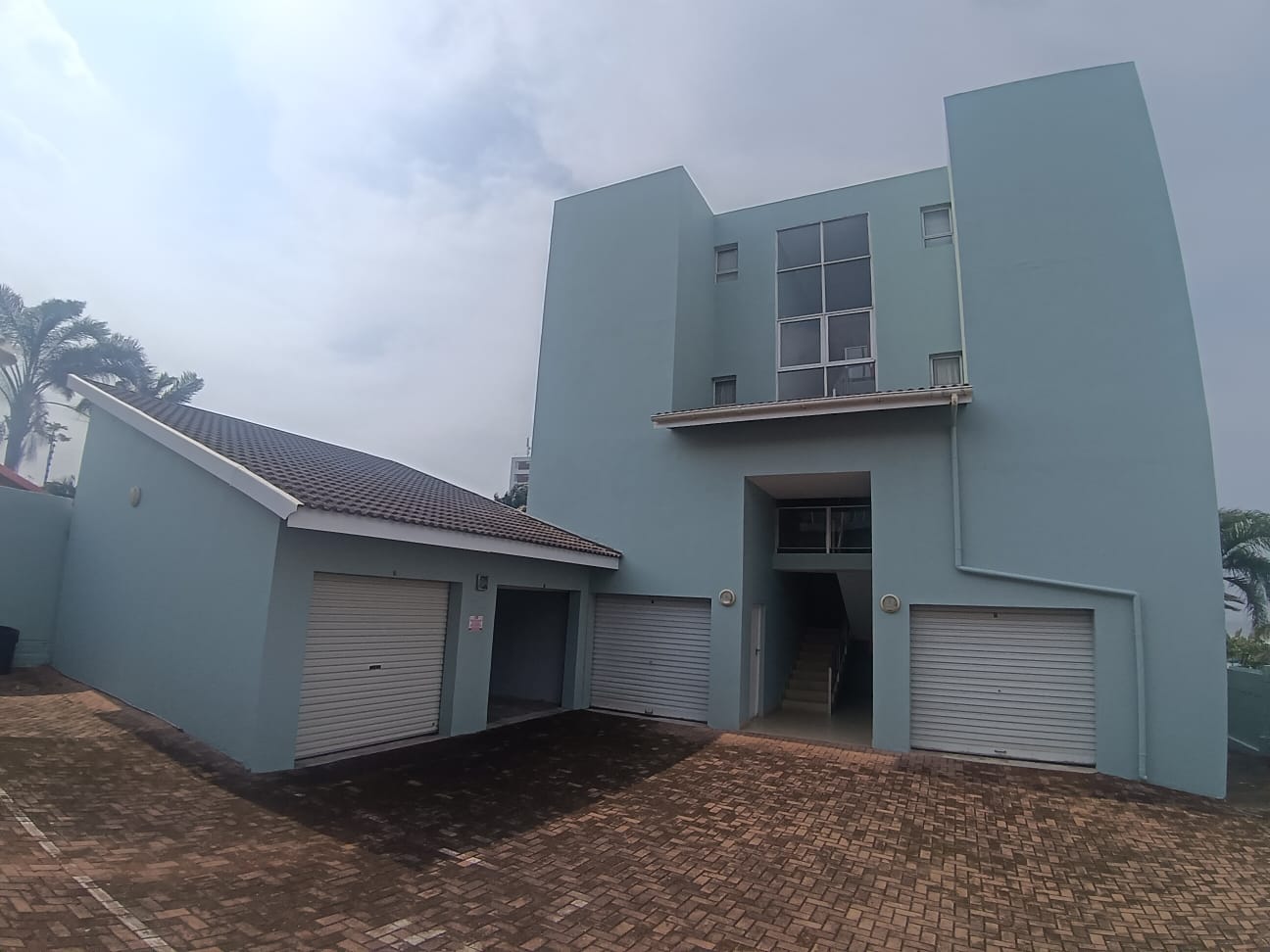 3 Bedroom, 2 Bathroom, Open Plan, Margate Sea view for Sale