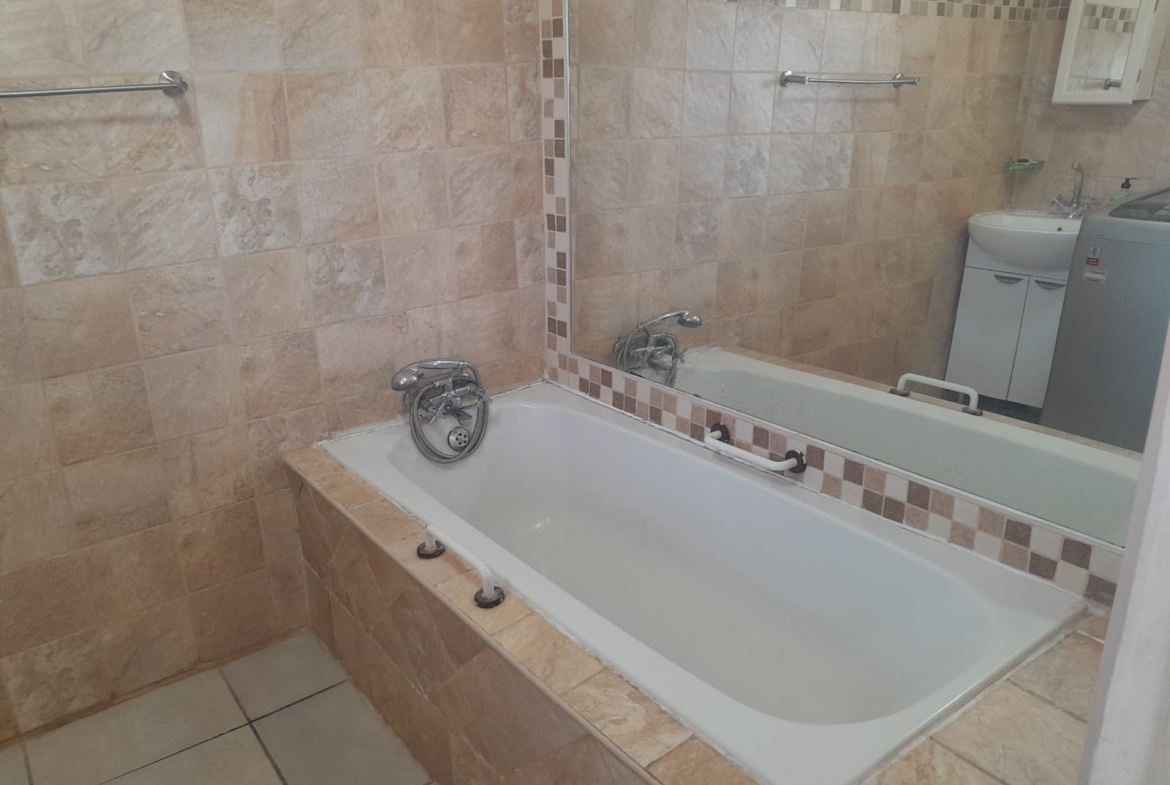 For Sale INCOME GENERATING – FURNISHED 5 bed + 5 bath Sectional title at NATSPAT