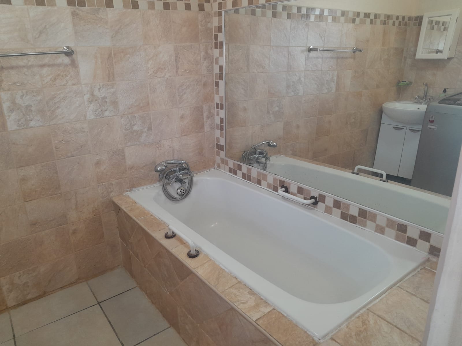 For Sale INCOME GENERATING – FURNISHED 5 bed + 5 bath Sectional title at NATSPAT