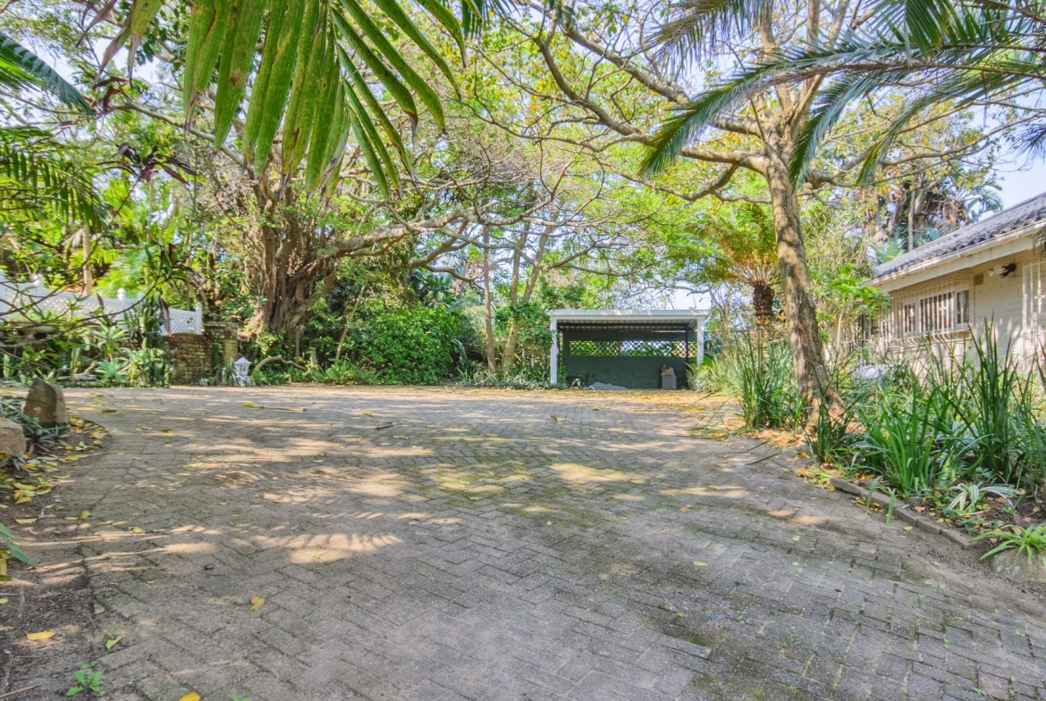 RAMSGATE – MAGNIFICENT OCEAN-VIEW HOME WITH TWO COTTAGES, POOL & BREATHTAKING 180° SEA VIEWS
