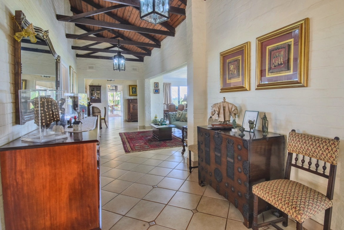 RAMSGATE – MAGNIFICENT OCEAN-VIEW HOME WITH TWO COTTAGES, POOL & BREATHTAKING 180° SEA VIEWS