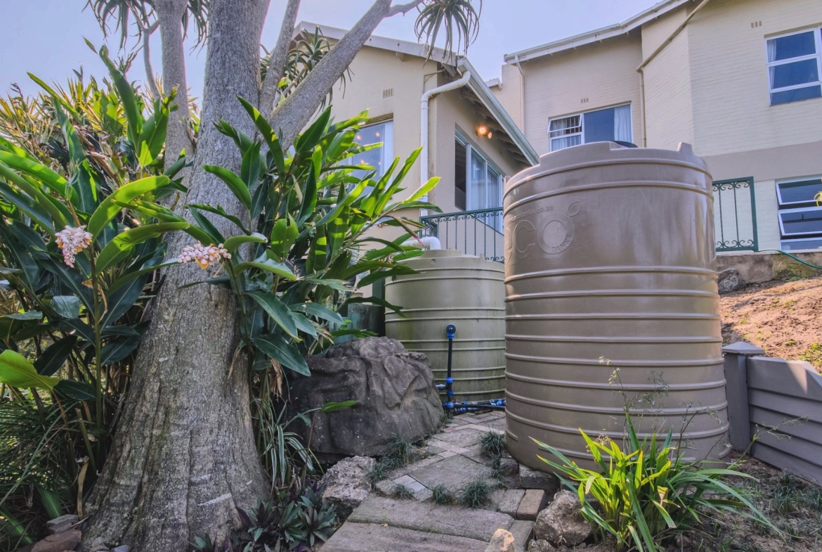 RAMSGATE – MAGNIFICENT OCEAN-VIEW HOME WITH TWO COTTAGES, POOL & BREATHTAKING 180° SEA VIEWS