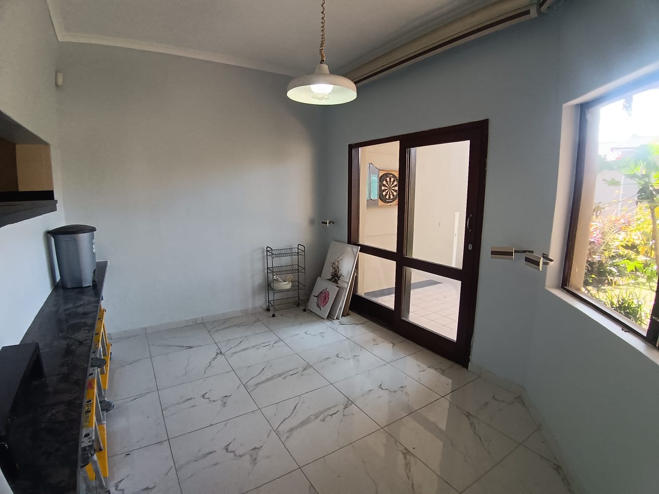 05fc158a-0914-4fda-8bbf-a61459cbab50 3 Bedroom, 2.5 Bedroom, open plan, Uvongo sea view for Sale