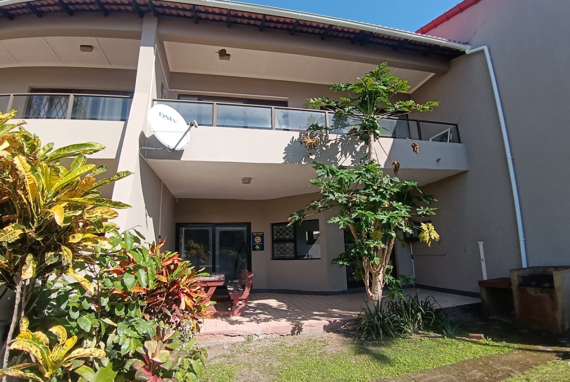 3 Bedroom, 2.5 Bedroom, open plan, Uvongo sea view for Sale