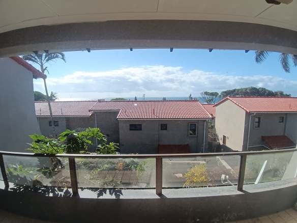 3 Bedroom, 2.5 Bedroom, open plan, Uvongo sea view for Sale