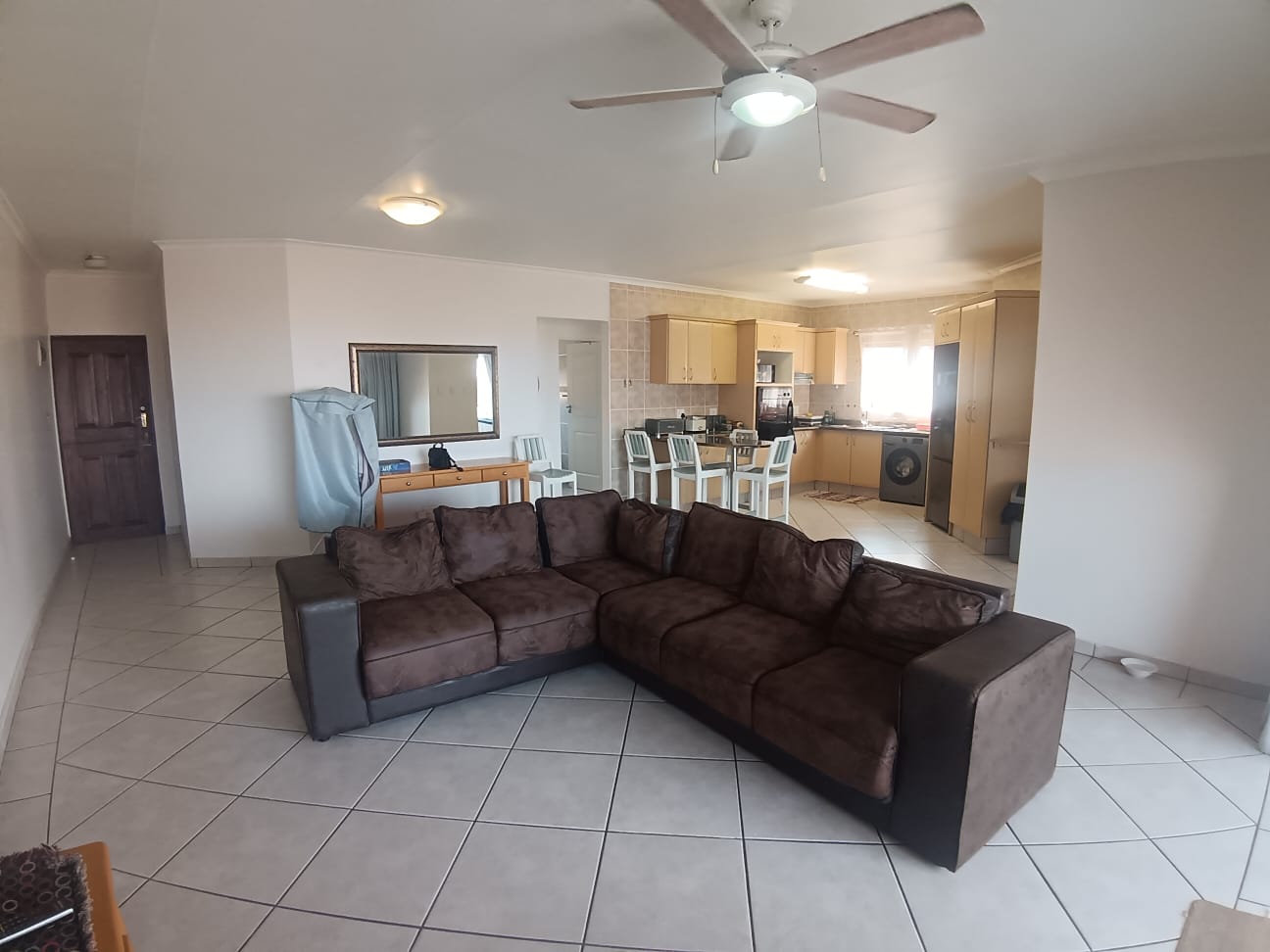 0c308535-1c03-40d1-9d20-3ede7bcb7e62 Spacious 3 Bedroom, 1.5 Bathroom, open plan, Uvongo sea view for Sale