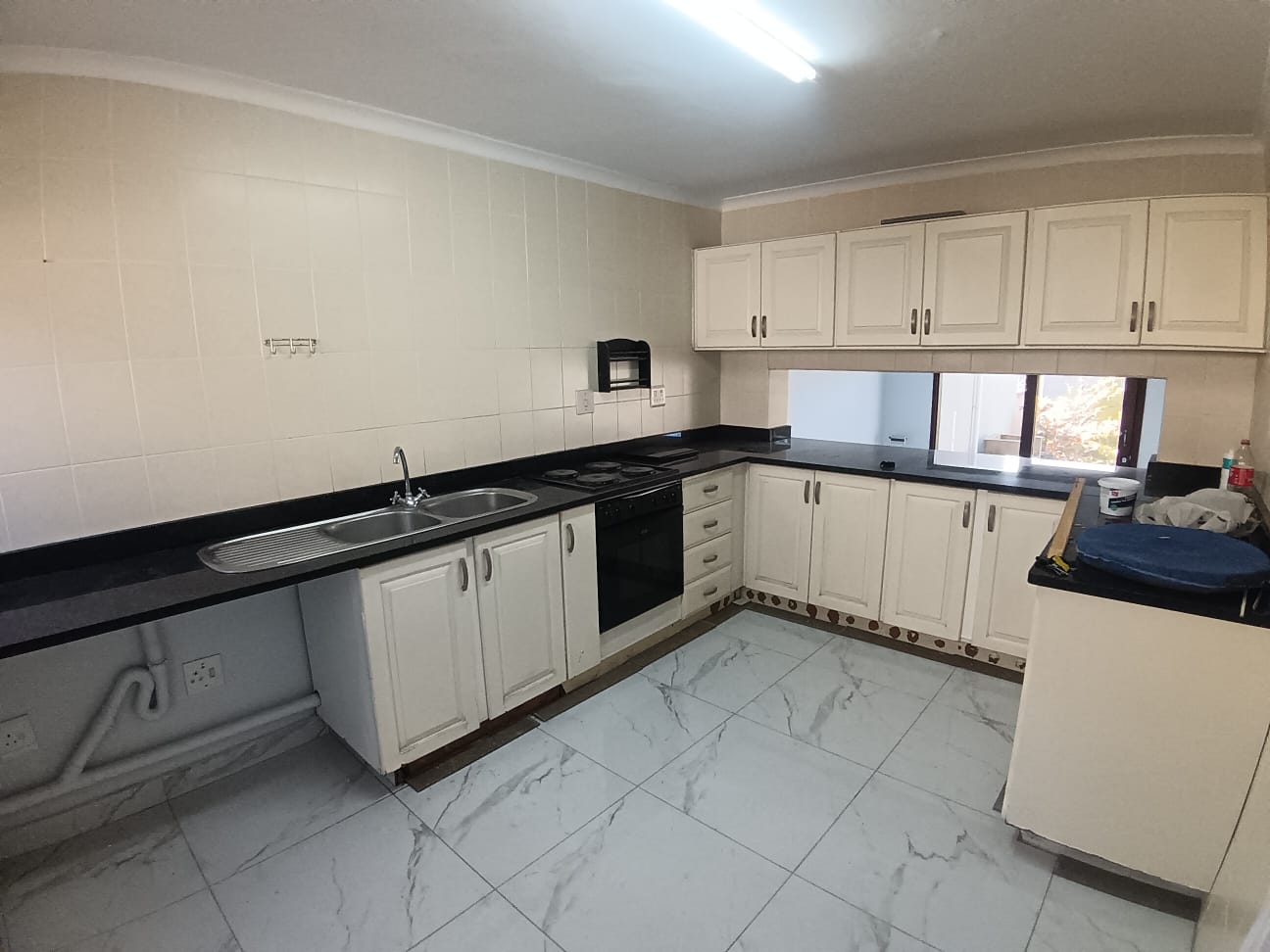110eecae-2cf0-470f-a944-7dc667054d65 3 Bedroom, 2.5 Bedroom, open plan, Uvongo sea view for Sale