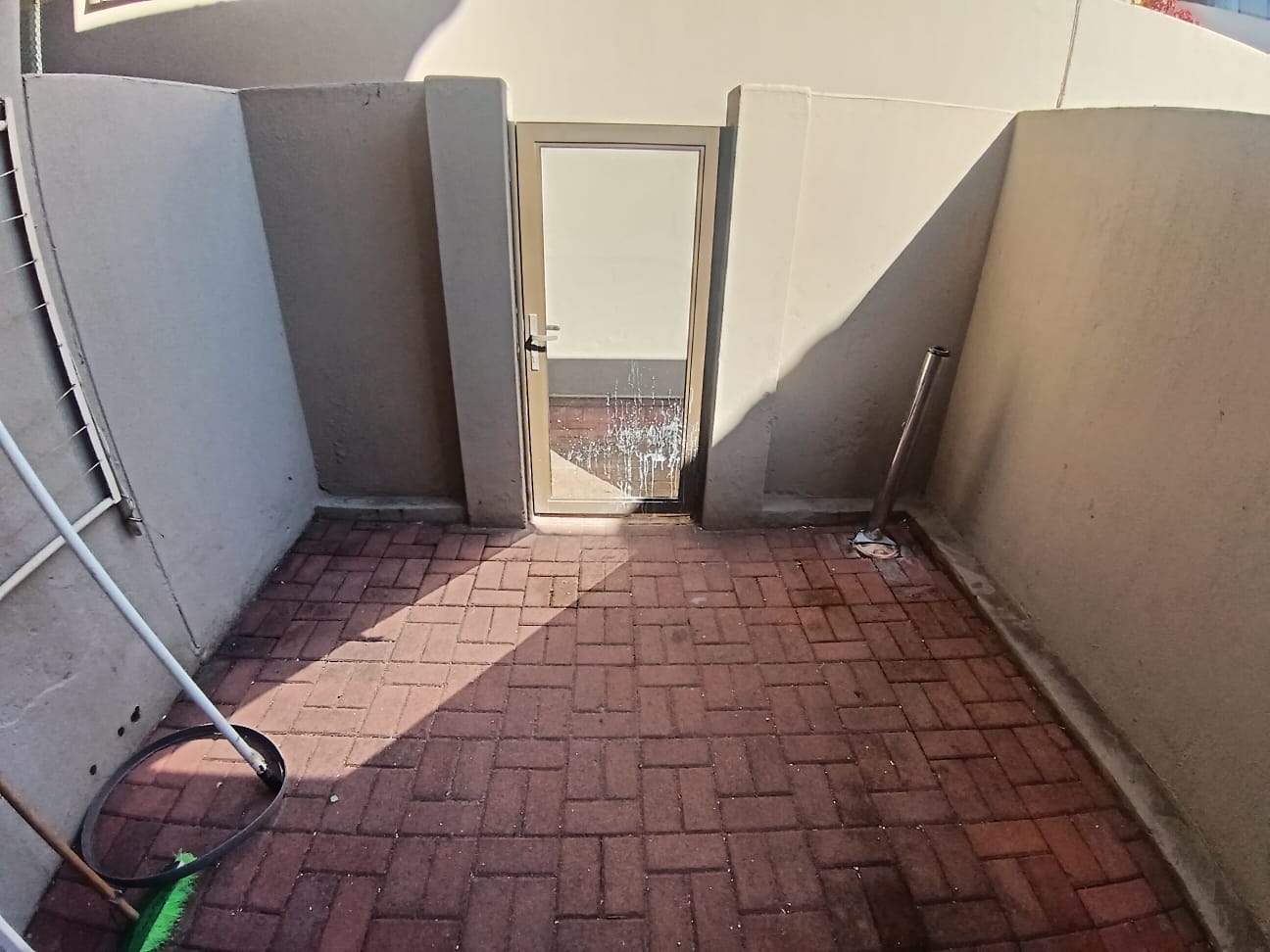 38af7e2c-9f73-4427-a9bb-e8641a30fd3e 3 Bedroom, 2.5 Bedroom, open plan, Uvongo sea view for Sale