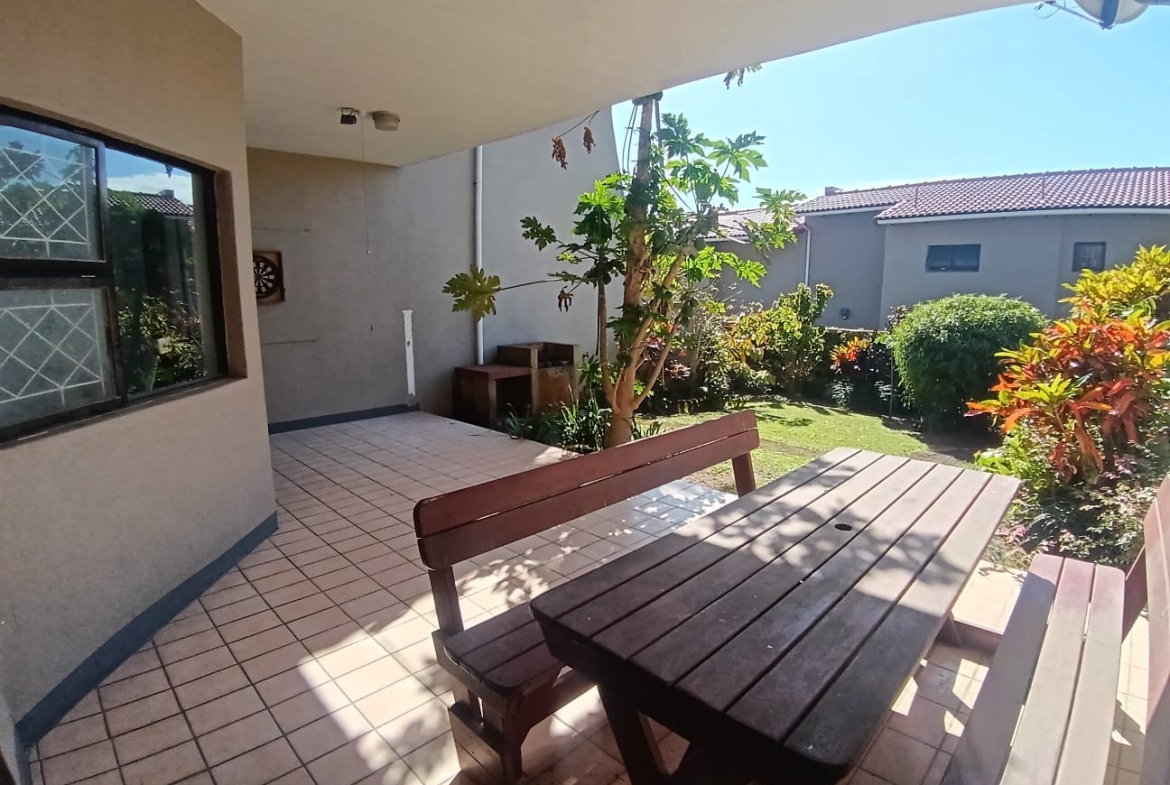 3 Bedroom, 2.5 Bedroom, open plan, Uvongo sea view for Sale