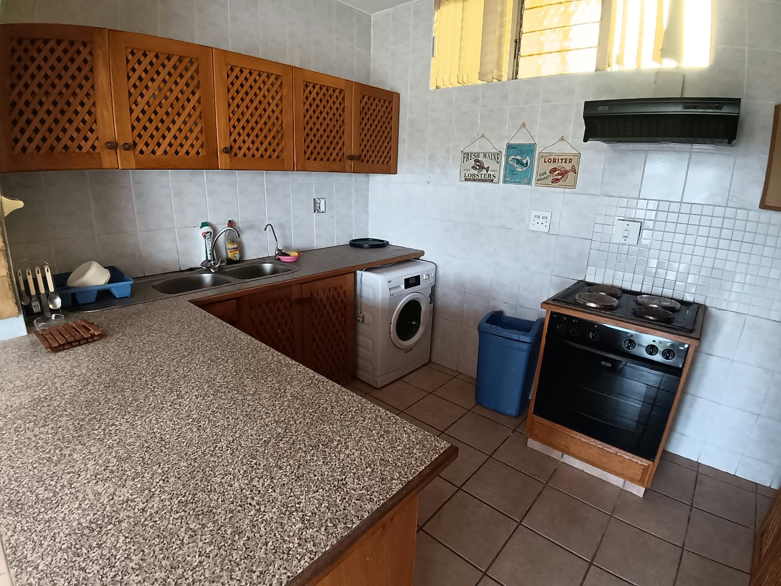 46536687-ace3-43cc-b07d-2eb8d4074272 2 Bedroom, 1 Bathroom, open plan, Uvongo sea view for Sale
