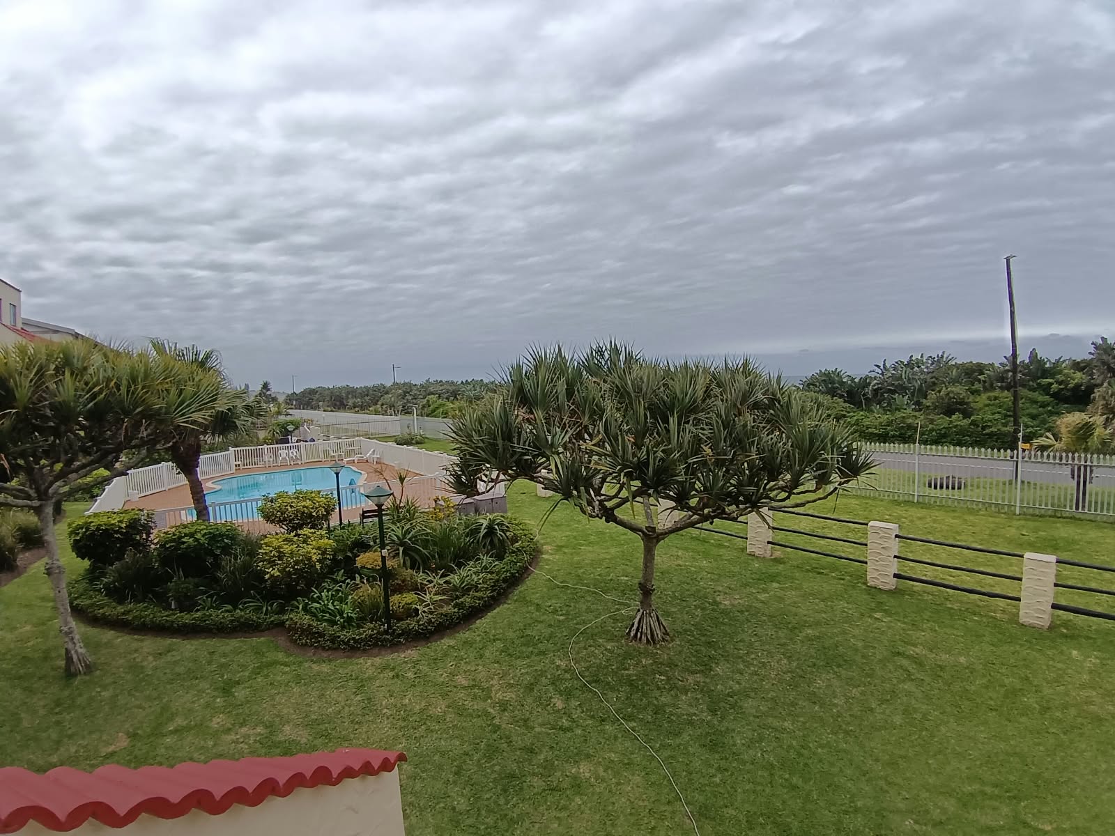 9136c2f9-cc4c-4ebe-a51d-b665405d248d 2 Bedroom, 1 Bathroom, open plan, Uvongo sea view for Sale
