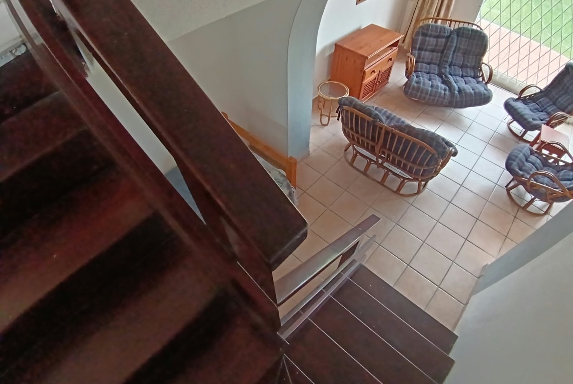 2 Bedroom, 1 Bathroom, open plan, Uvongo sea view for Sale