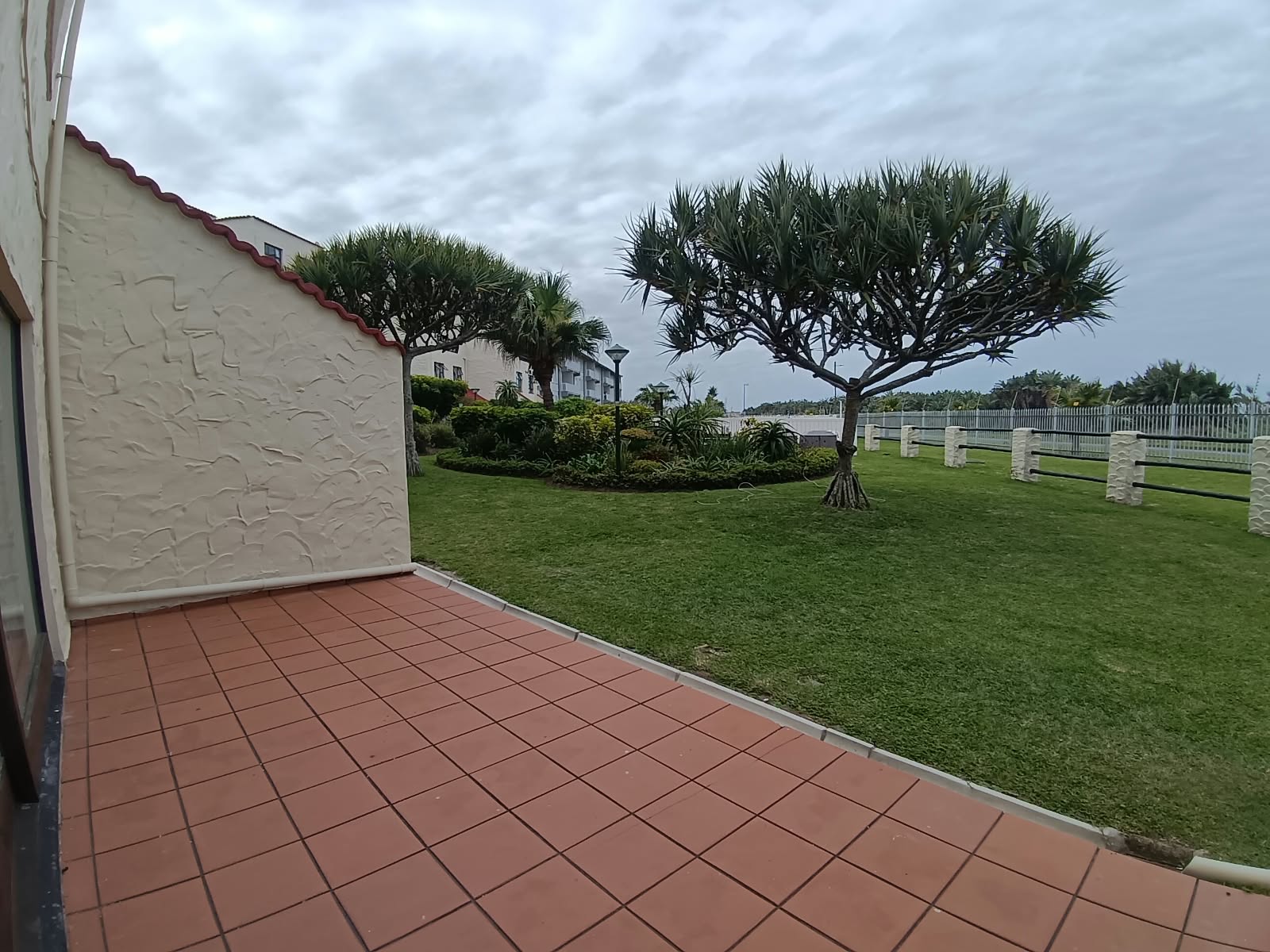 9d85fe50-6286-4bb8-948e-9e5985cae5e5 2 Bedroom, 1 Bathroom, open plan, Uvongo sea view for Sale