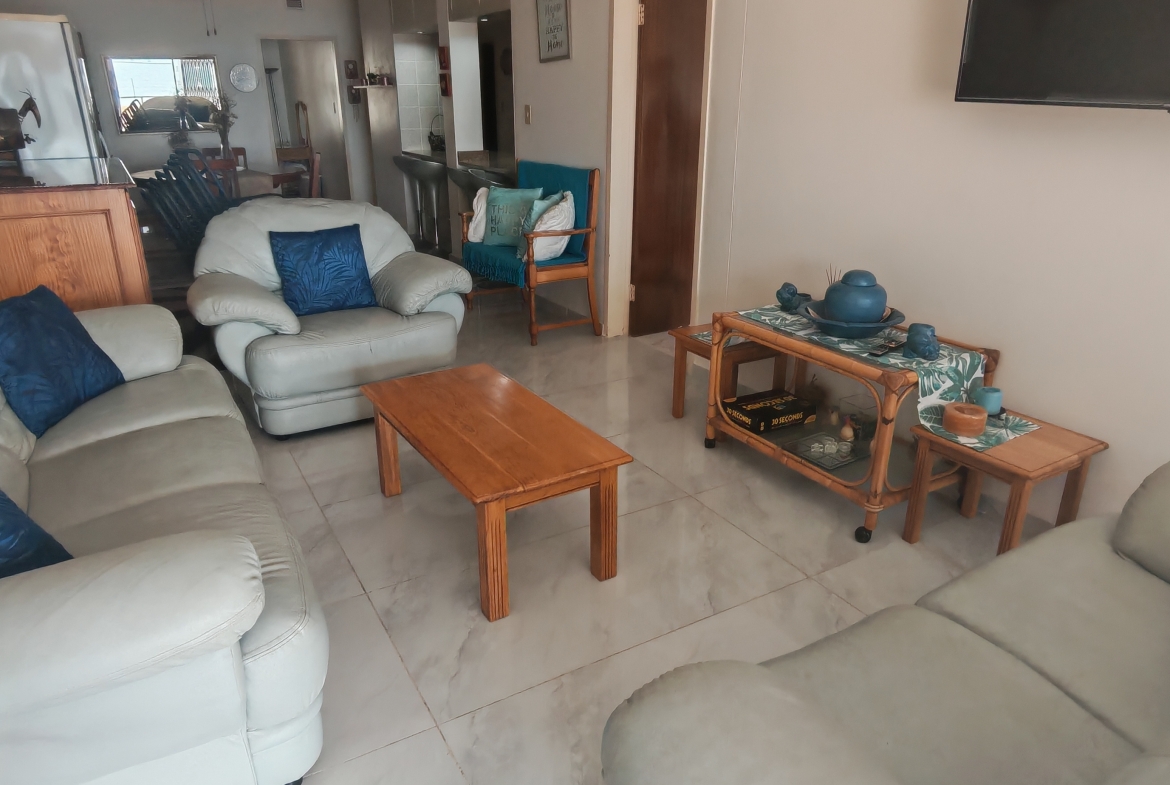 Stunning 3-Bedroom Apartment with Beautiful Sea Views in Margate