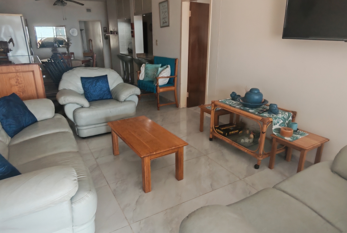 Stunning 3-Bedroom Apartment with Beautiful Sea Views in Margate