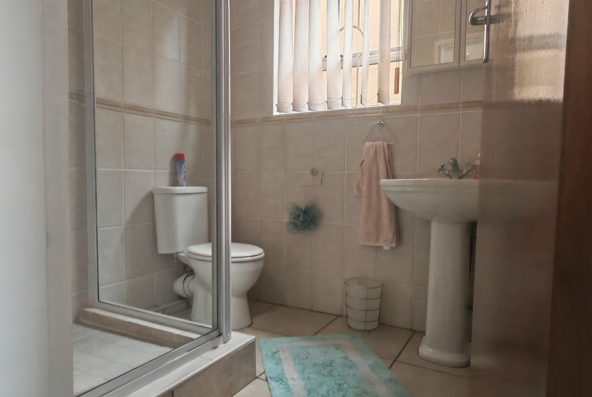 Stunning 3-Bedroom Apartment with Beautiful Sea Views in Margate