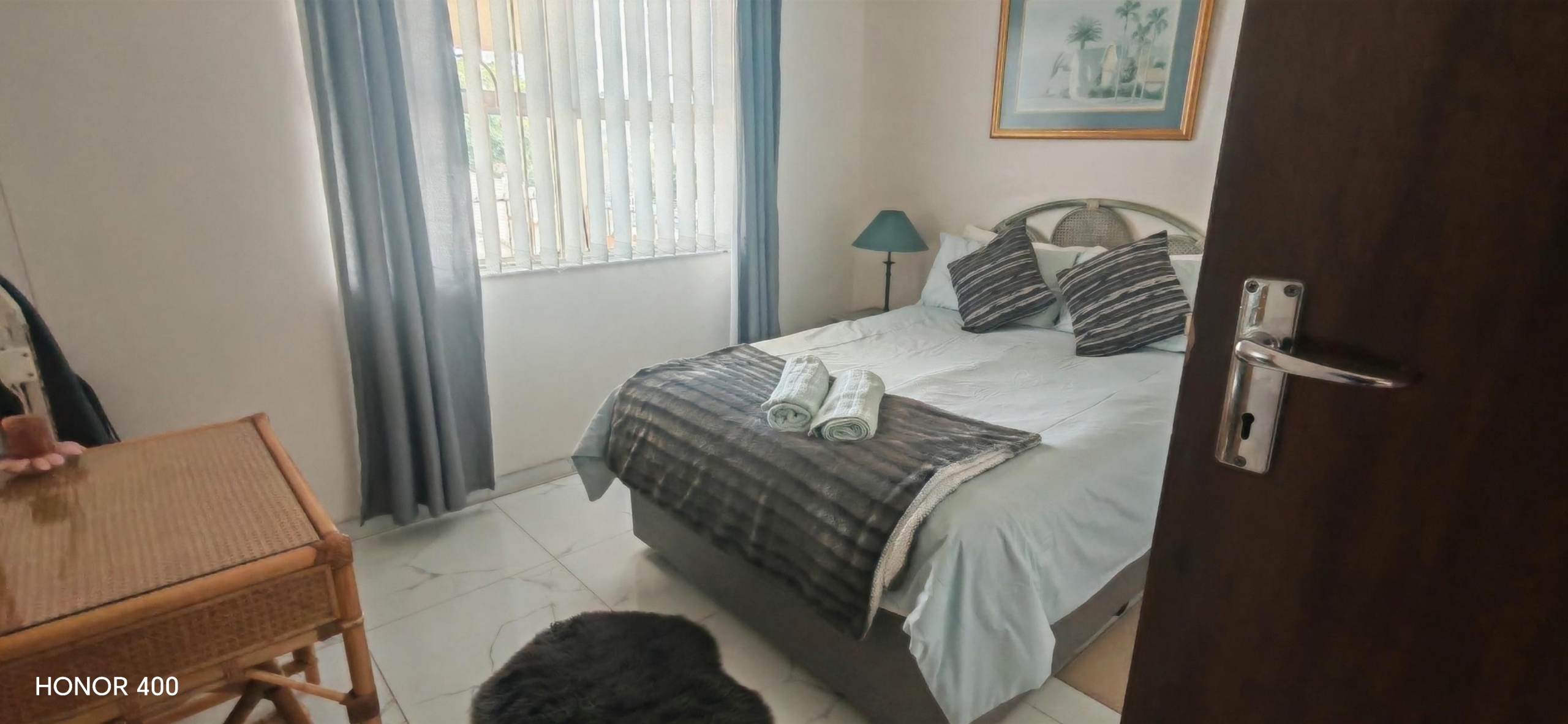 IMG_20260911_094524_edit_87935028873901 Stunning 3-Bedroom Apartment with Beautiful Sea Views in Margate