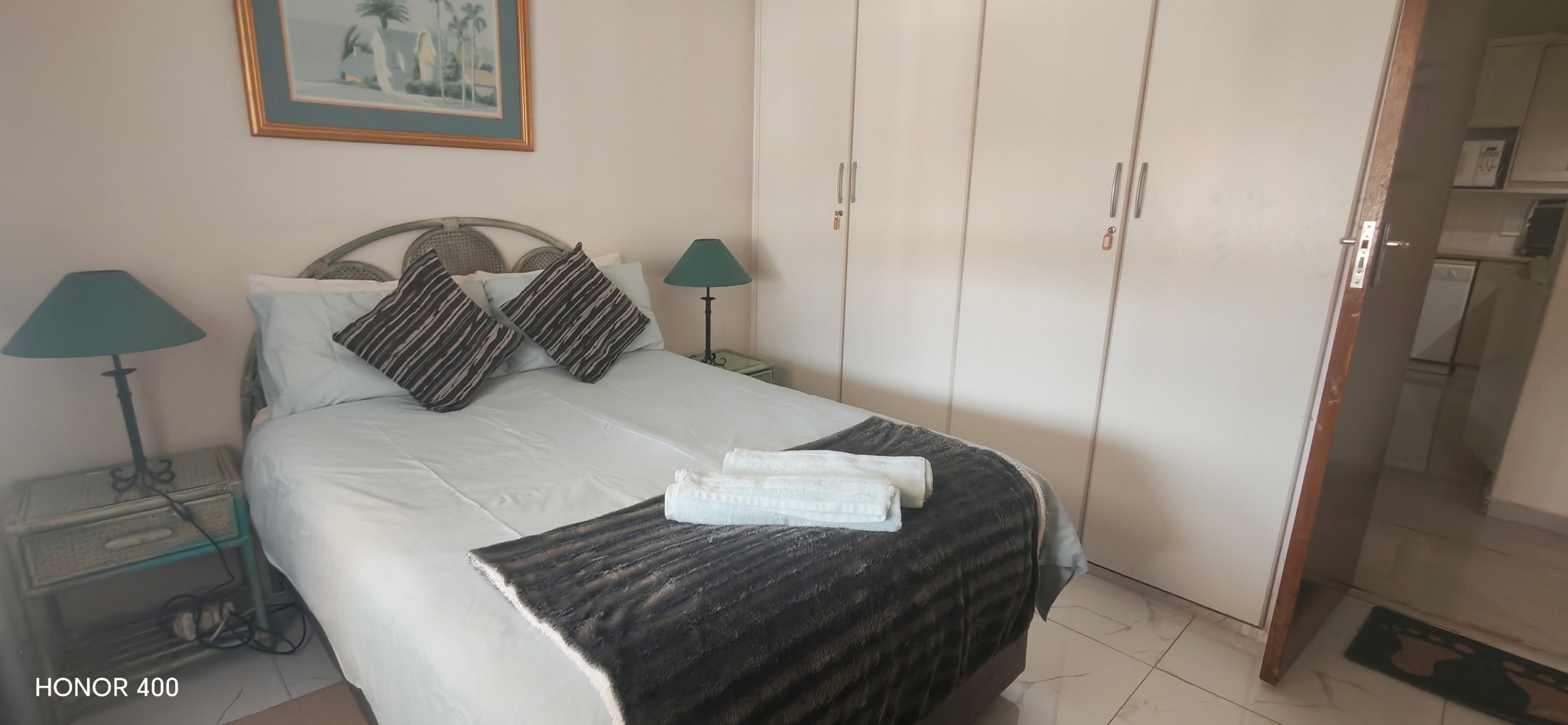 IMG_20260911_094536 Stunning 3-Bedroom Apartment with Beautiful Sea Views in Margate