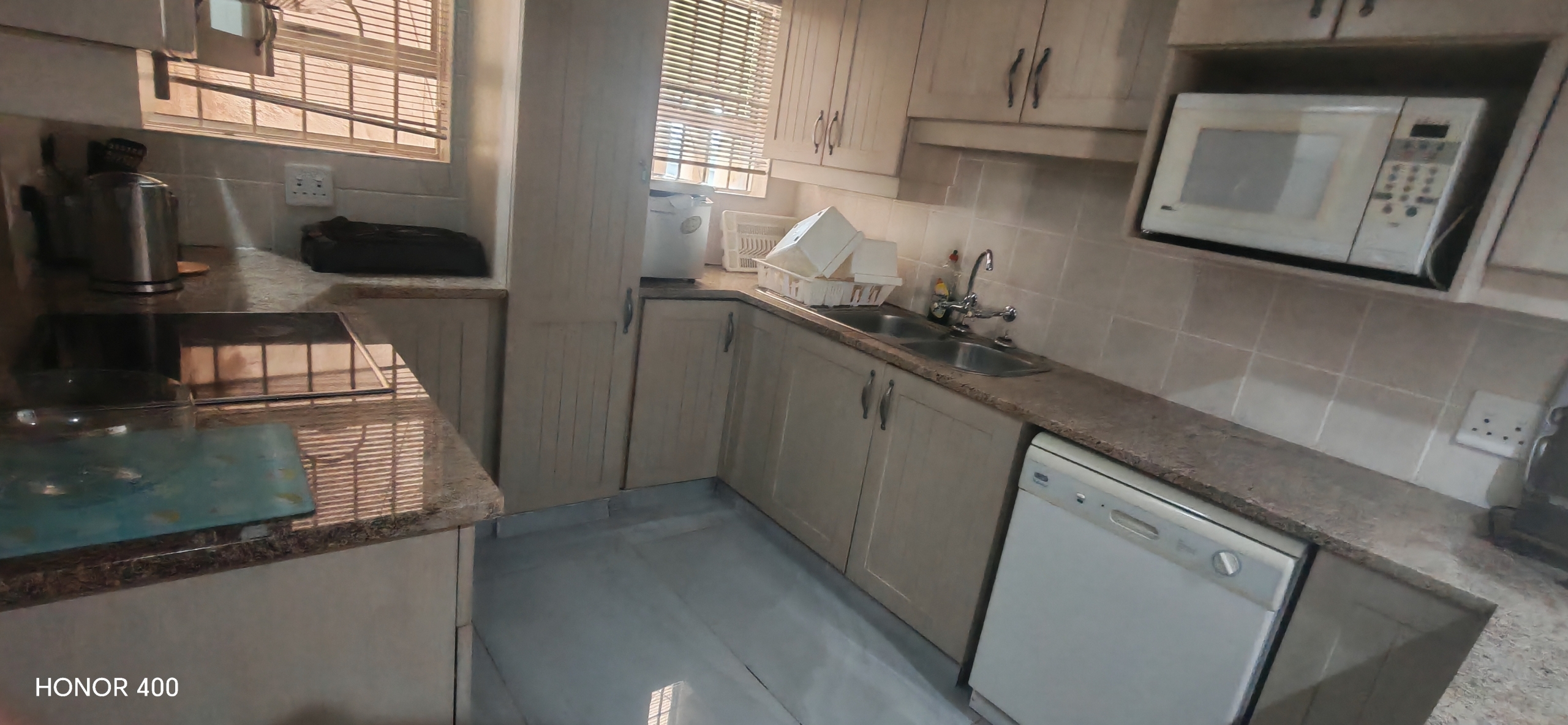 IMG_20260911_094630 Stunning 3-Bedroom Apartment with Beautiful Sea Views in Margate
