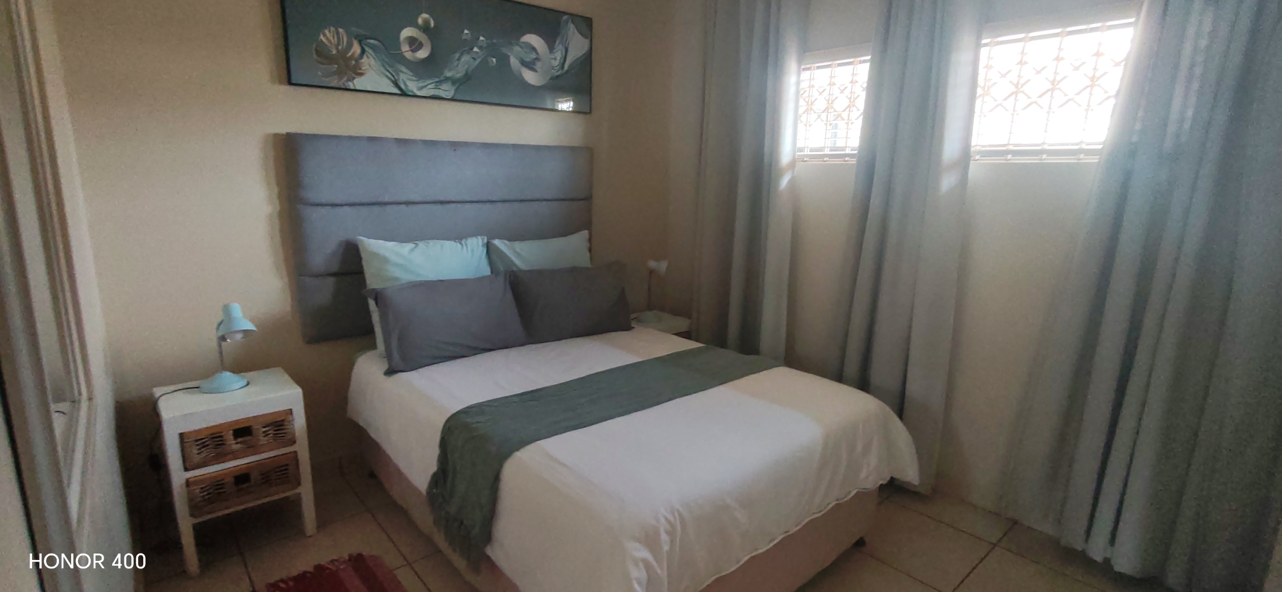 Spacious 3-Bedroom, 2-Bathroom Apartment in Margate