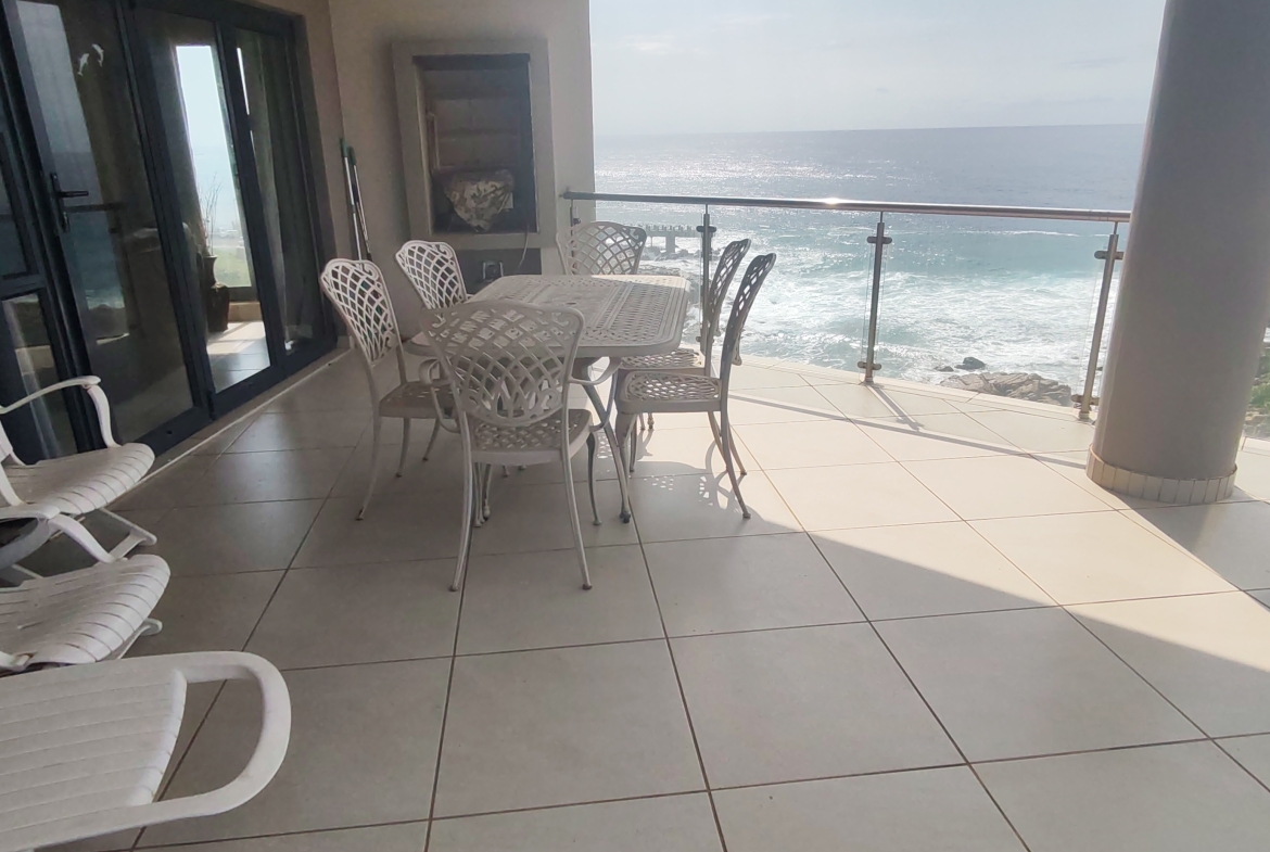 Spacious 3-Bedroom, 2-Bathroom Apartment in Margate