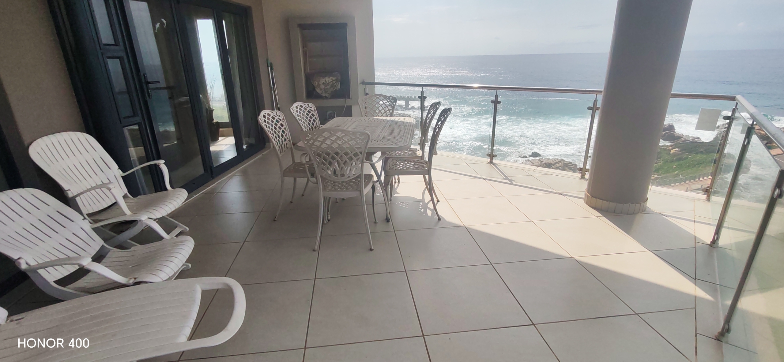 Spacious 3-Bedroom, 2-Bathroom Apartment in Margate