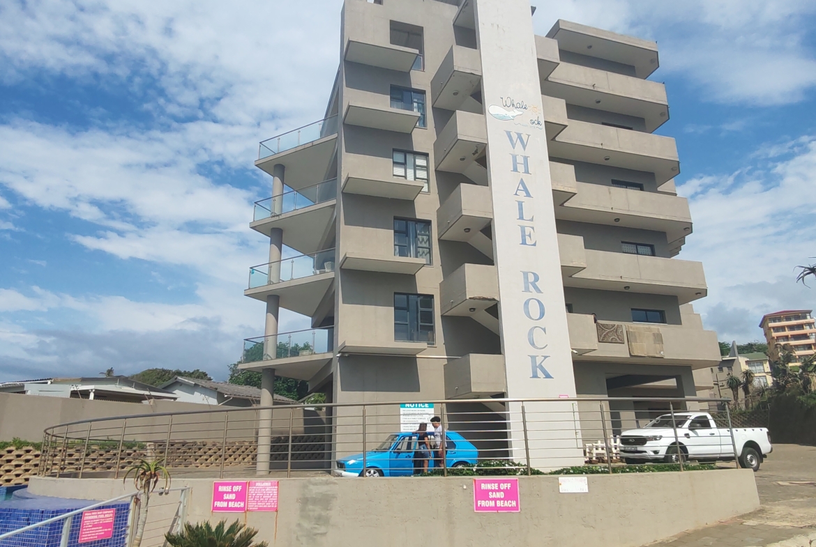 Spacious 3-Bedroom, 2-Bathroom Apartment in Margate