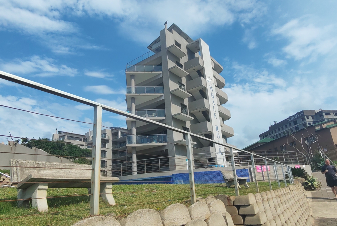 Spacious 3-Bedroom, 2-Bathroom Apartment in Margate