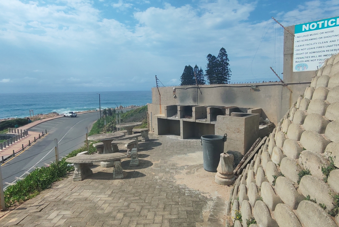Spacious 3-Bedroom, 2-Bathroom Apartment in Margate