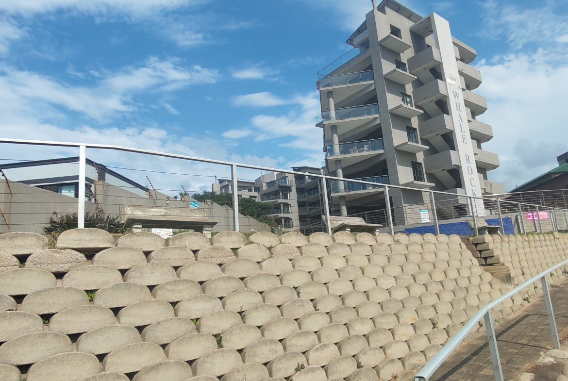 Spacious 3-Bedroom, 2-Bathroom Apartment in Margate