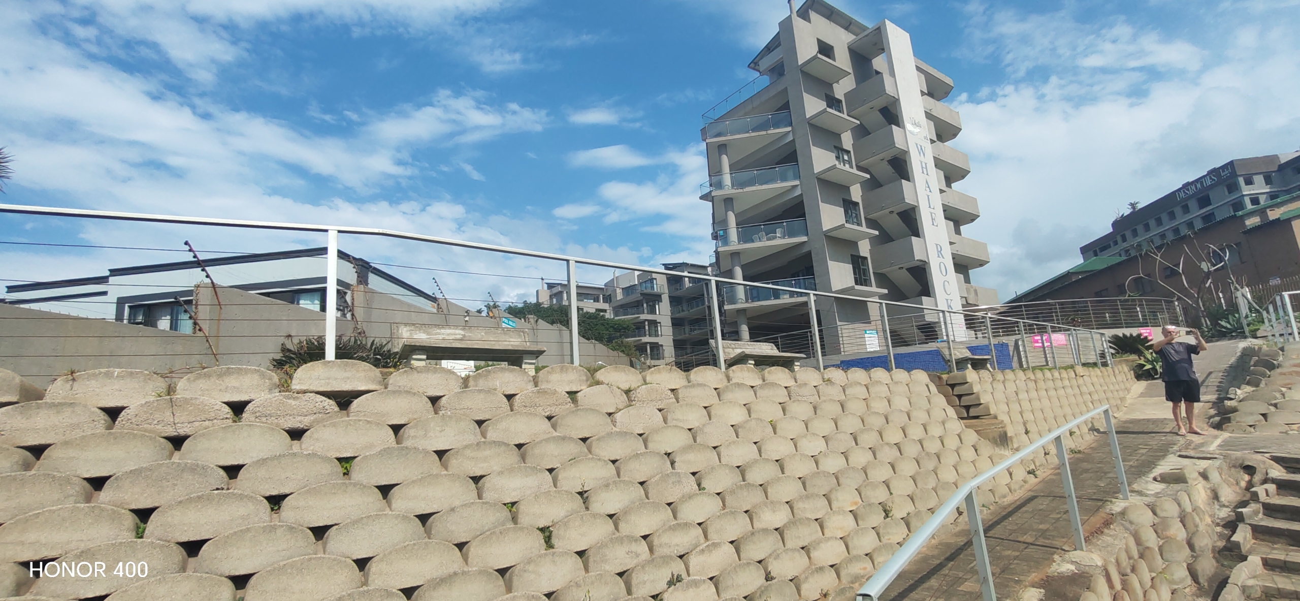 Spacious 3-Bedroom, 2-Bathroom Apartment in Margate