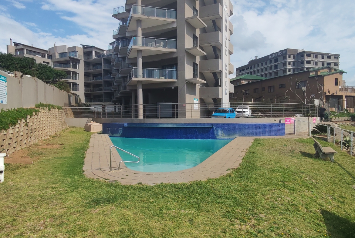 Spacious 3-Bedroom, 2-Bathroom Apartment in Margate