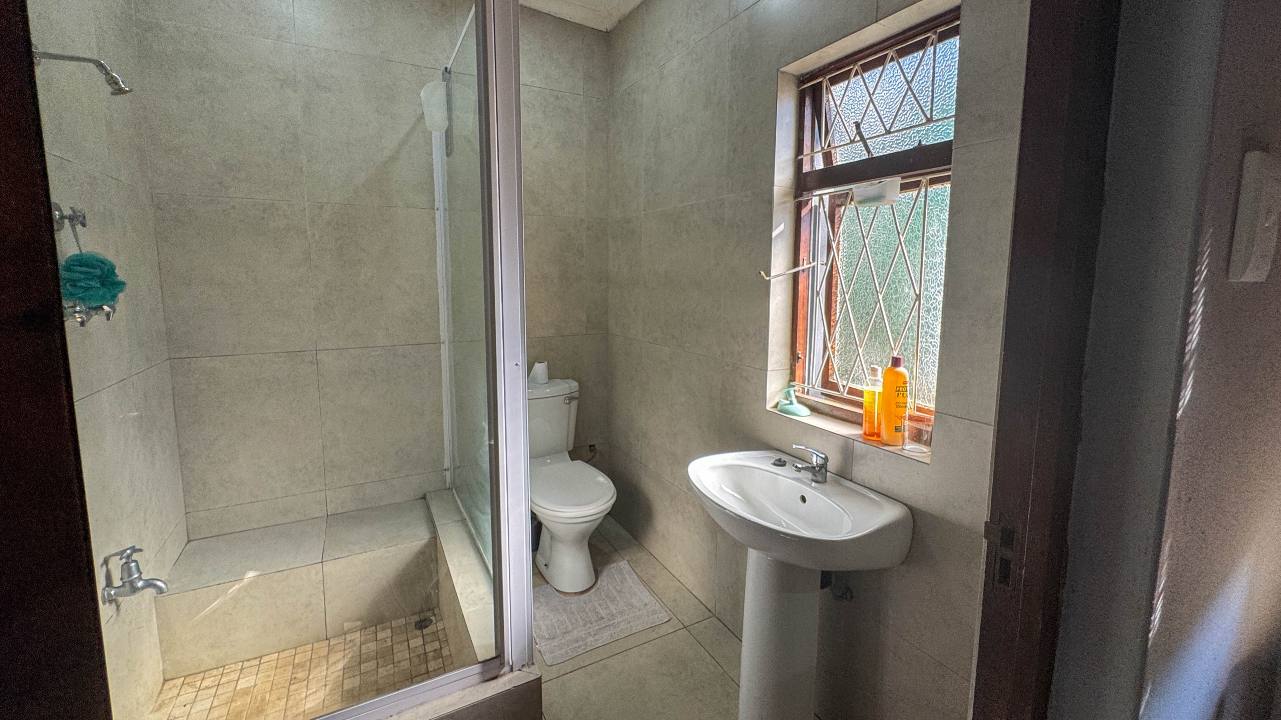 IMG_4132 Beach House & Two Flats in Trafalgar – Coastal Investment Opportunity on KZN’s South Coast