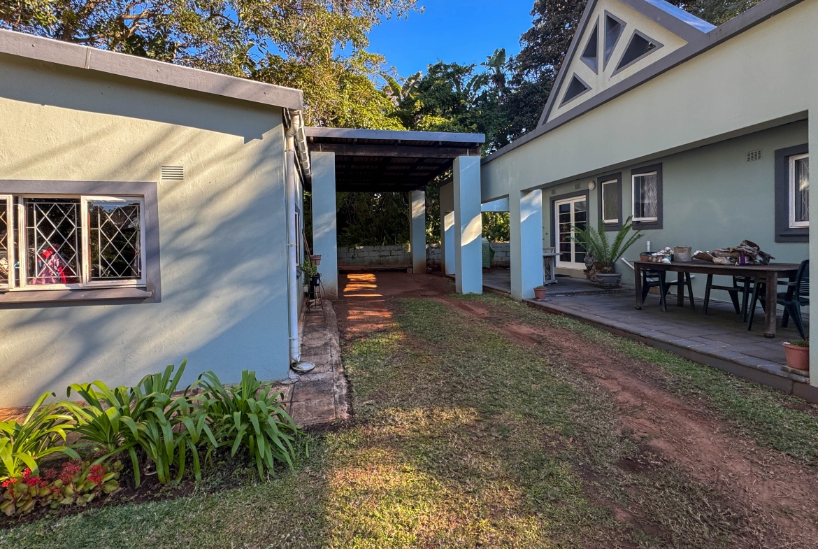Beach House & Two Flats in Trafalgar – Coastal Investment Opportunity on KZN’s South Coast