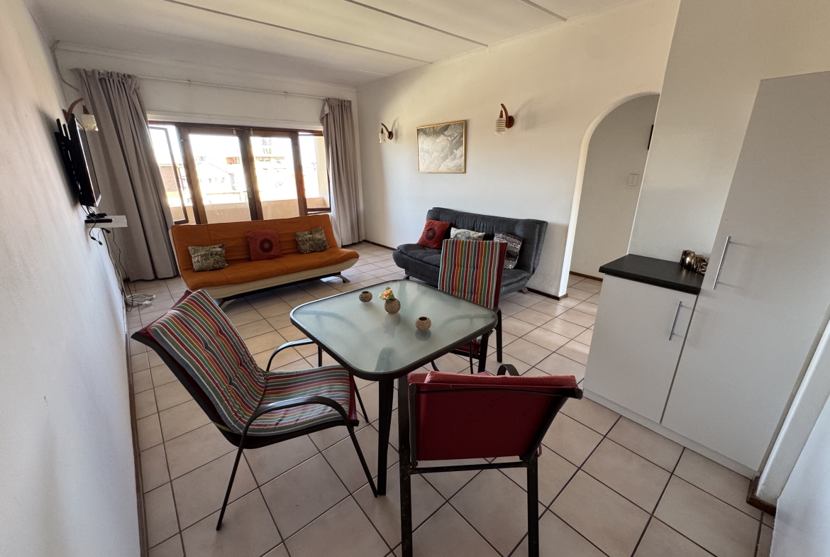 BEAUTIFULLY FURNISHED 2-BEDROOM APARTMENT WITH STUNNING SEA VIEWS