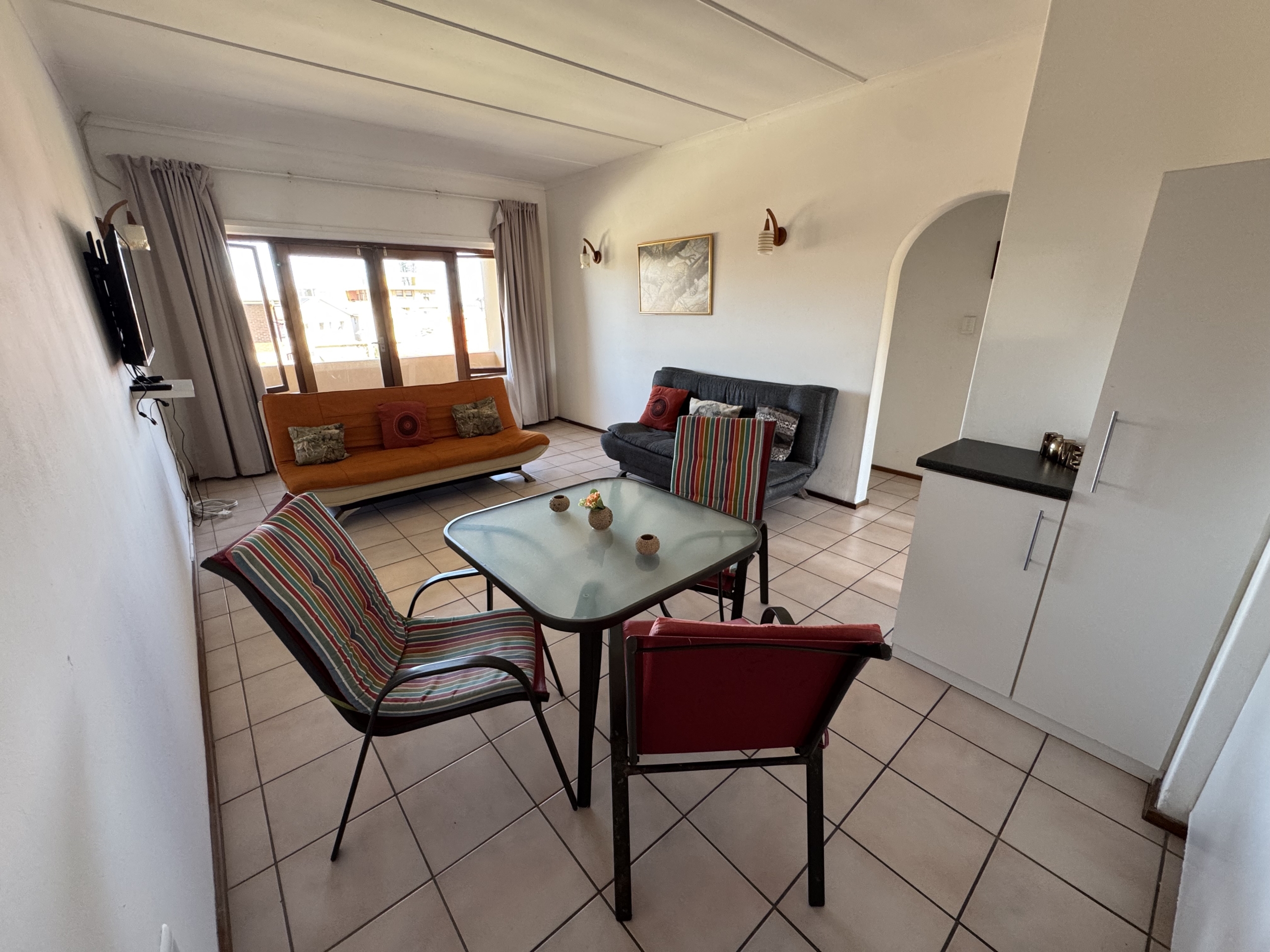 IMG_4414 BEAUTIFULLY FURNISHED 2-BEDROOM APARTMENT WITH STUNNING SEA VIEWS