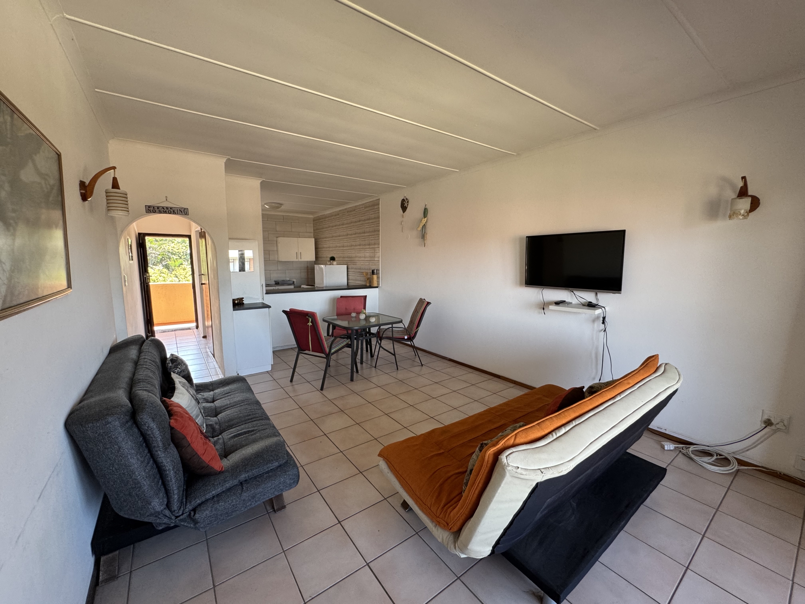 IMG_4416 BEAUTIFULLY FURNISHED 2-BEDROOM APARTMENT WITH STUNNING SEA VIEWS