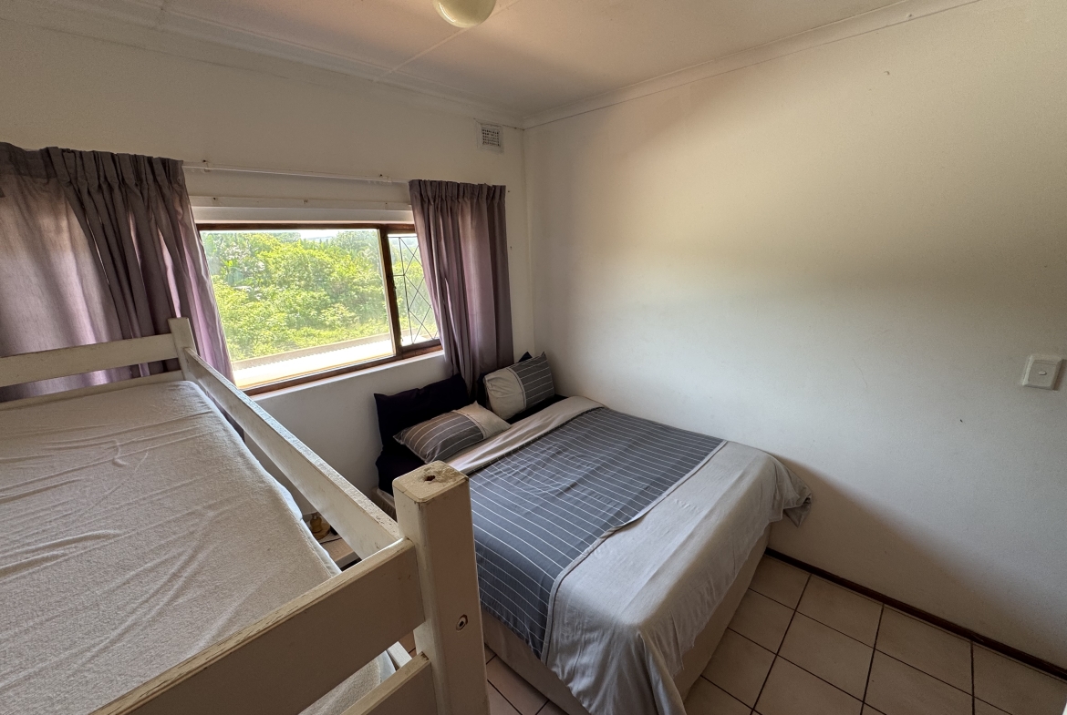 BEAUTIFULLY FURNISHED 2-BEDROOM APARTMENT WITH STUNNING SEA VIEWS