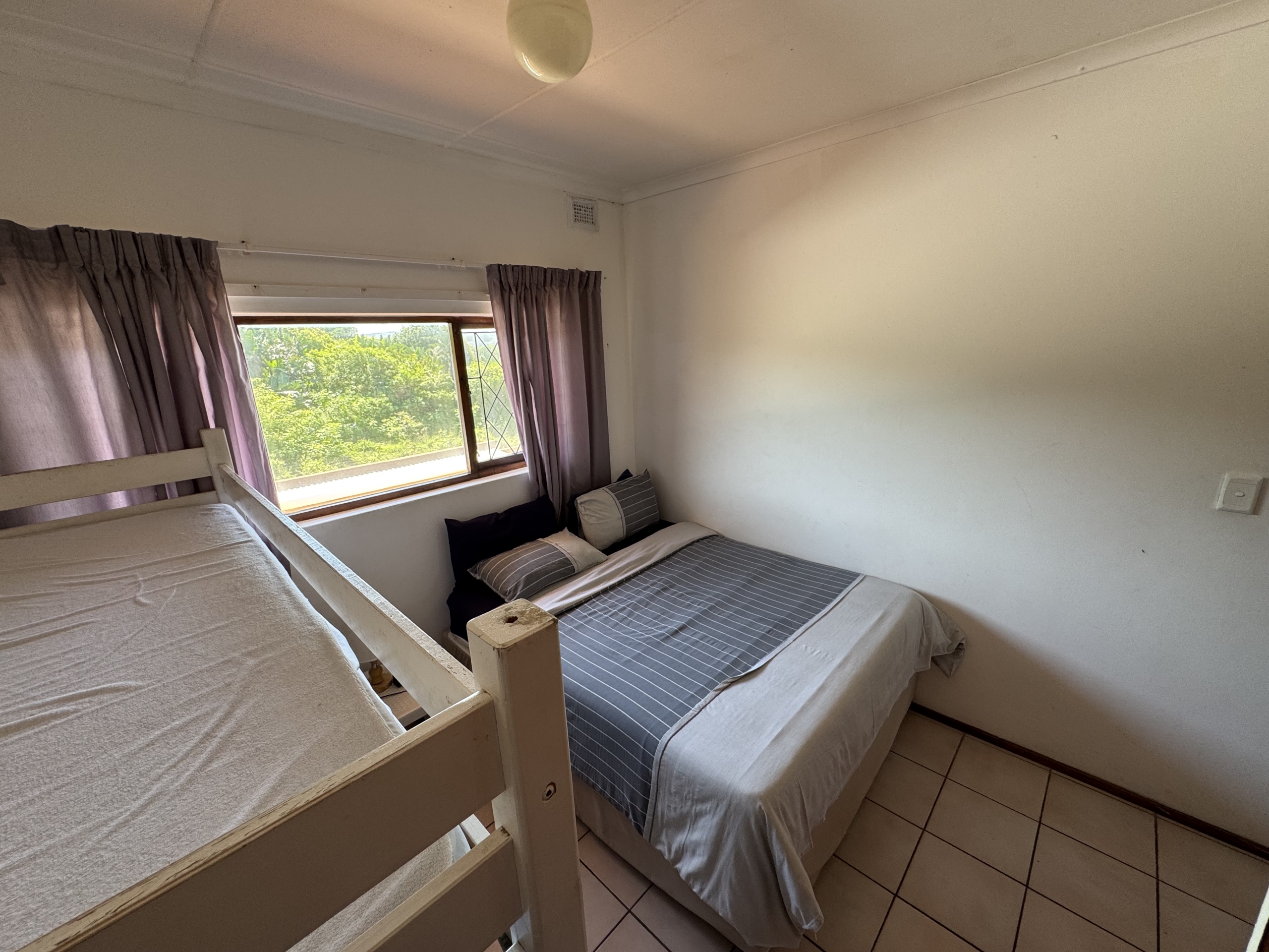 IMG_4434 BEAUTIFULLY FURNISHED 2-BEDROOM APARTMENT WITH STUNNING SEA VIEWS