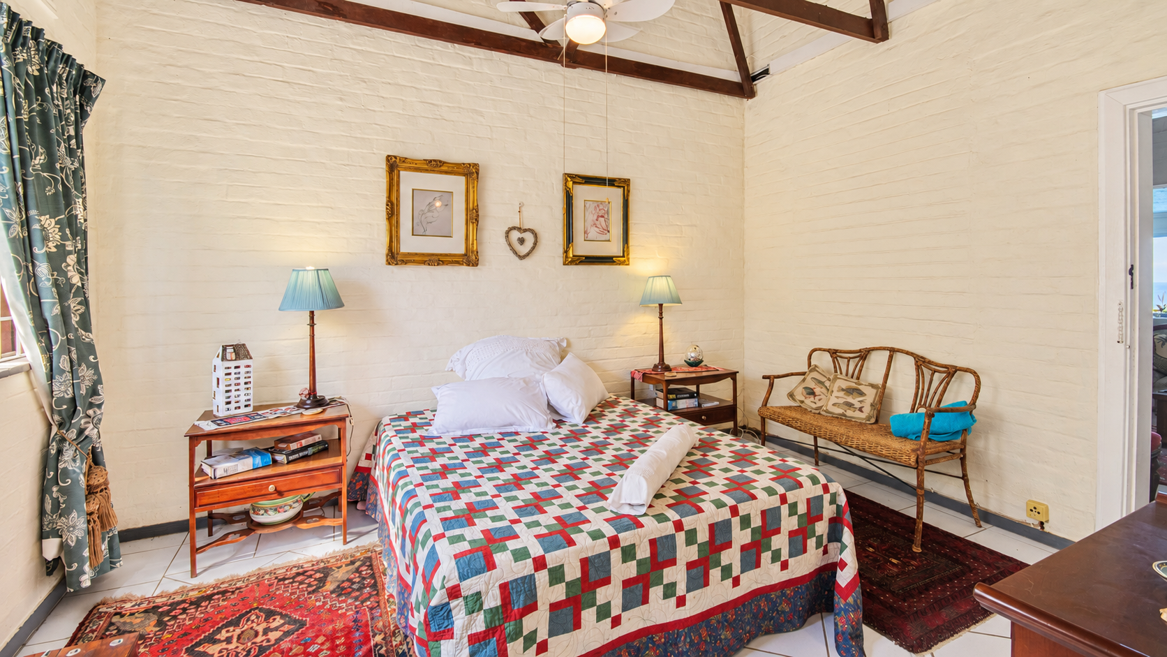 MD214 RAMSGATE – MAGNIFICENT OCEAN-VIEW HOME WITH TWO COTTAGES, POOL & BREATHTAKING 180° SEA VIEWS