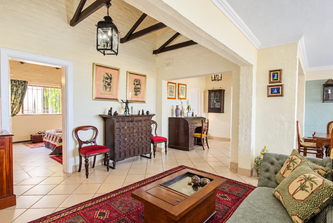 RAMSGATE – MAGNIFICENT OCEAN-VIEW HOME WITH TWO COTTAGES, POOL & BREATHTAKING 180° SEA VIEWS