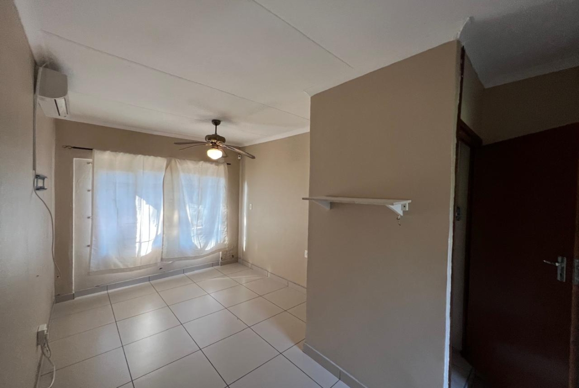 SPACIOUS FAMILY HOME WITH ADDITIONAL COTTAGE IN UVONGO