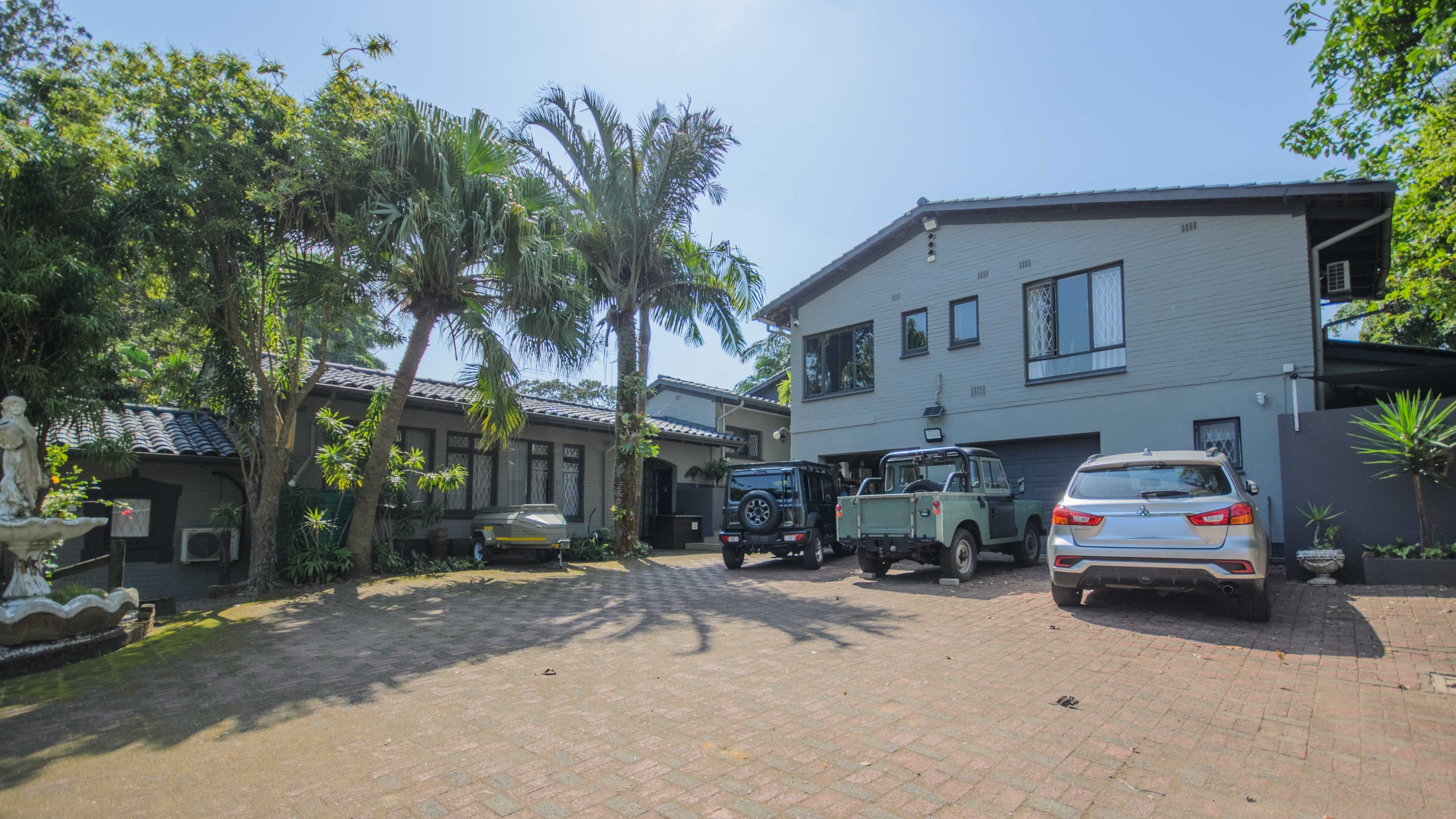 Move In & Make It Yours: Family Home with 2 Flatlets, Staff Quarters, Pool & Solar and So Much More