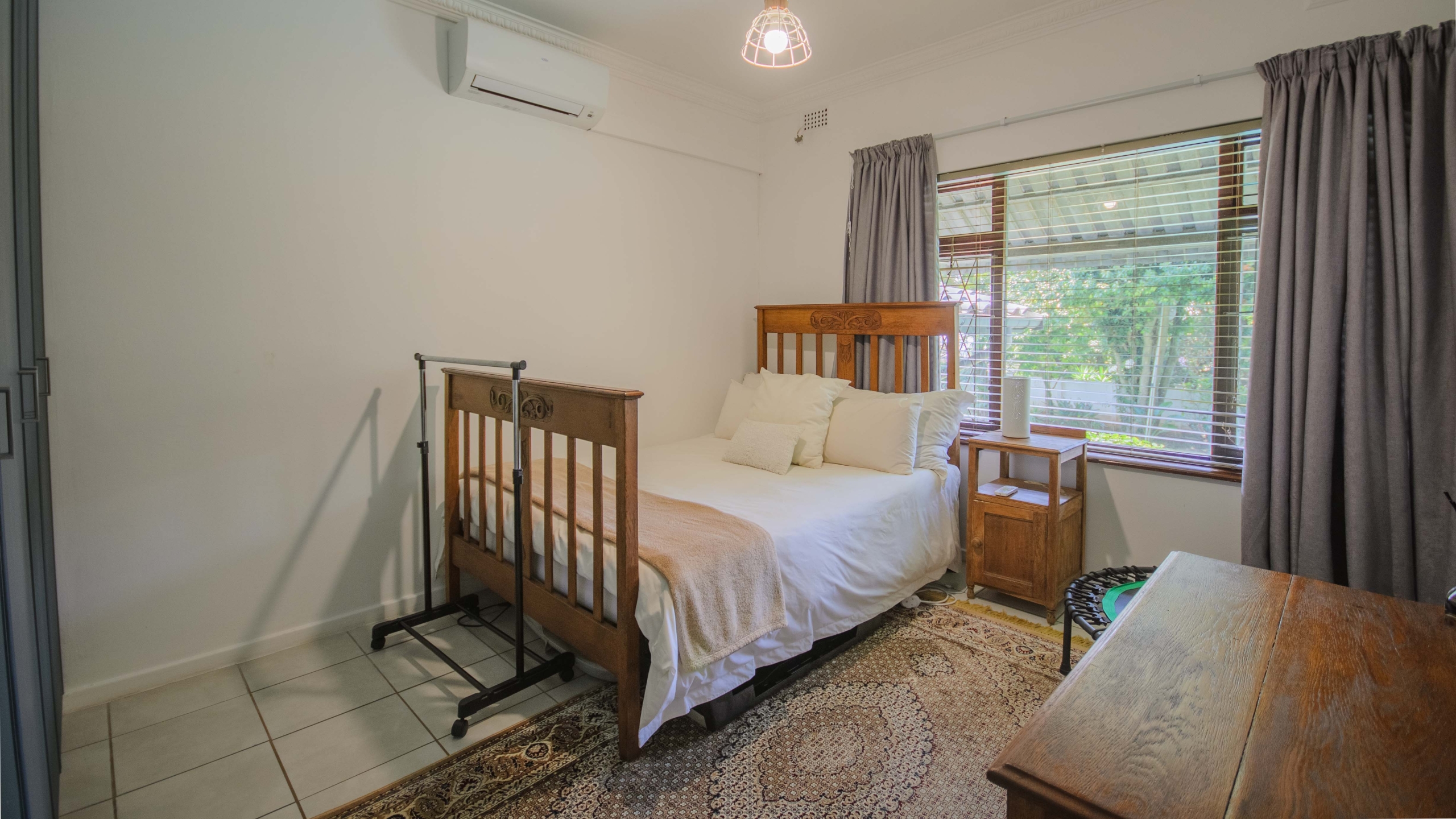 Move In & Make It Yours: Family Home with 2 Flatlets, Staff Quarters, Pool & Solar and So Much More
