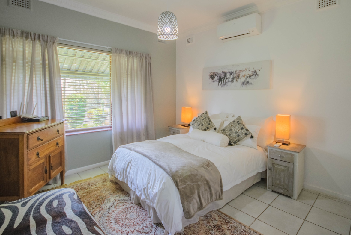 Move In & Make It Yours: Family Home with 2 Flatlets, Staff Quarters, Pool & Solar and So Much More