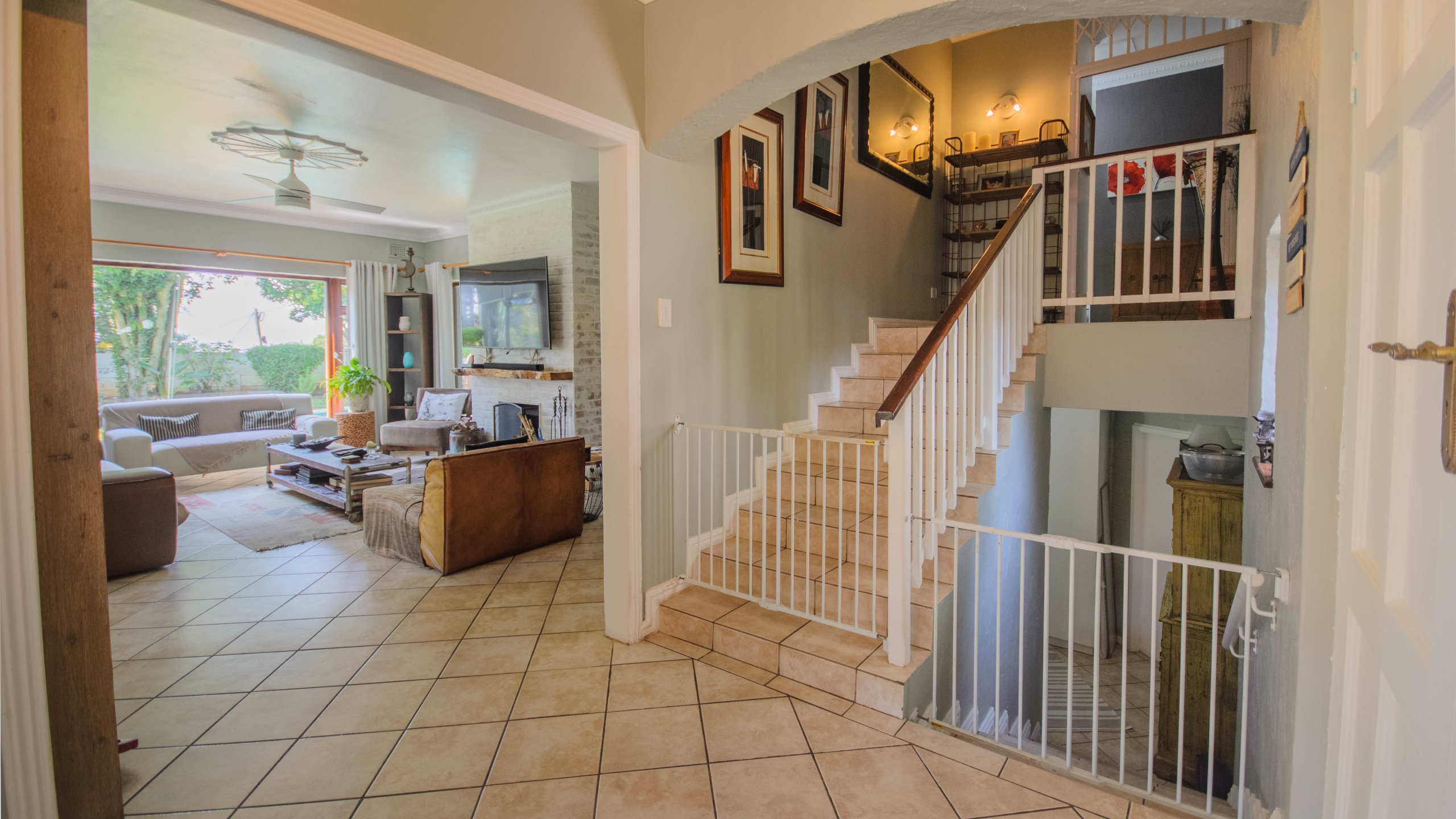 Move In & Make It Yours: Family Home with 2 Flatlets, Staff Quarters, Pool & Solar and So Much More